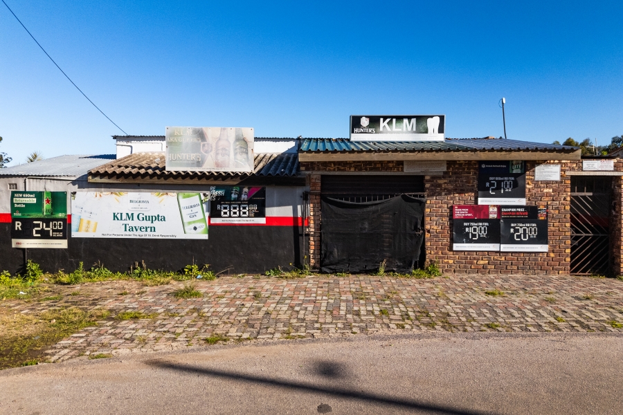 Commercial Property for Sale in New Horizons Western Cape